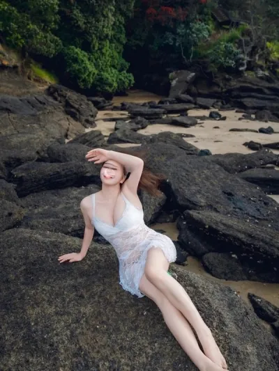 Emma - Photo 4